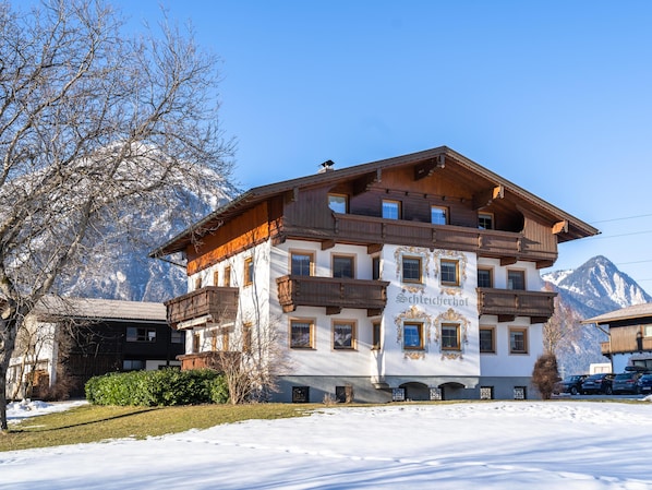 Extérieur maison de vacances [hiver]