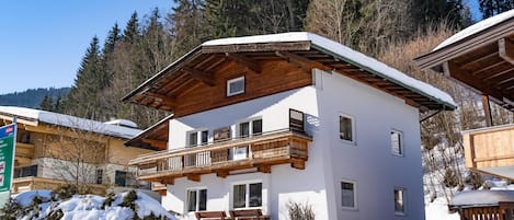 Holiday Home Exterior [winter]