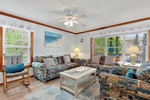 IS7A: Siren Song l Living Area
