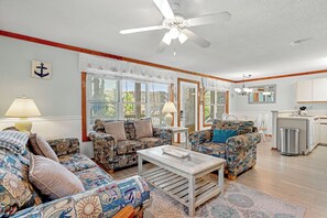 IS7A: Siren Song l Living Area