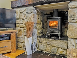 Living area | Bwthyn - Rhyddallt Ganol Cottages, Caethro, near Caernarfon
