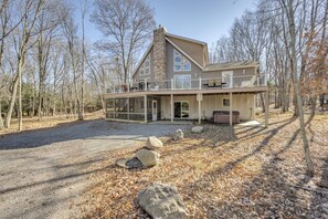 Wine Down Exterior