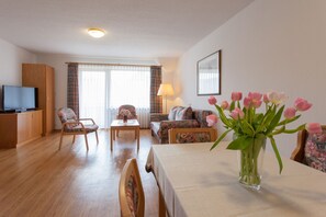 Wohnung Nr. 12 - Rustikale Ferienwohnung, 70qm,  2 Schlafzimmer, 1 Wohnzimmer, max. 4 Personen