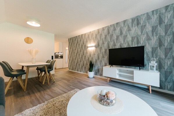 Wohnung Nr. 20 - Moderne Ferienwohnung, 70qm, 2 Schlafzimmer, 1 Wohnzimmer, max. 4 Personen