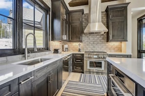 Kitchen - Barton Creek Vista Breckenridge Vacation Rental