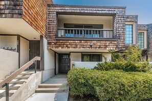 Charming Del Mar Townhome