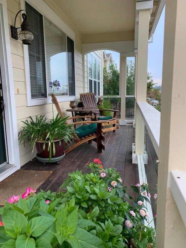 Front porch is a nice place to sit and watch the river