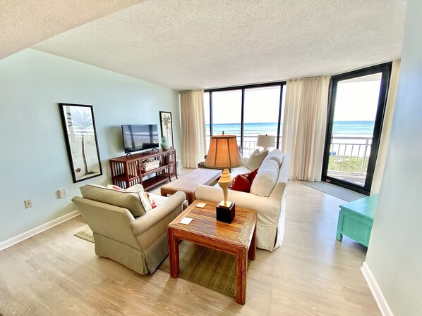 Living Room with Outstanding View of the Beach & Ocean