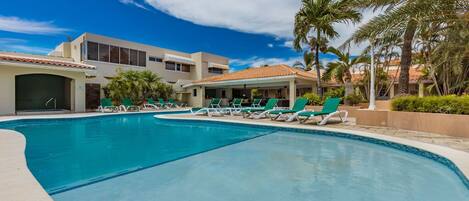 Dive into relaxation: Refresh and rejuvenate in this inviting pool.