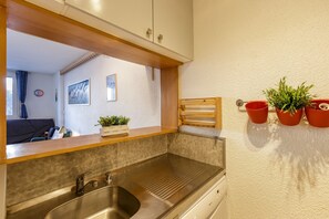 Kitchen and dining area