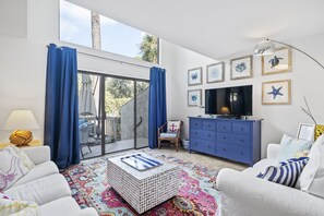 Loads of natural light in Living area