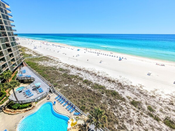 Tower II Pool &amp; Direct Beach Views from Balcony