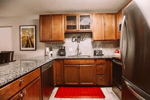 Lots of amenities and kitchen essentials.