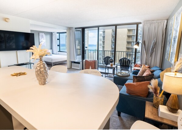 Furniture, Indoors, Living Room, Couch, Table