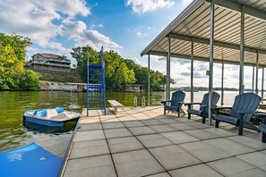 The kids will ever want to stop swimming with the diving board and platform jump