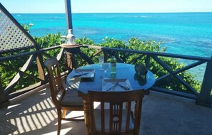 North Verandah Dining