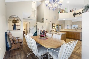 Open Floor Plan from Dining area to Kitchen