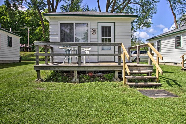 This vacation rental is perfect for all lake lovers!