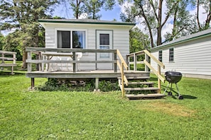 Book this 1-bedroom, 1-bathroom vacation rental cabin for 4 guests.