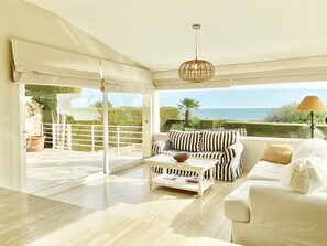 Bright living room with beautiful views of the sea