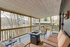 Furnished Deck | Direct Lake Access