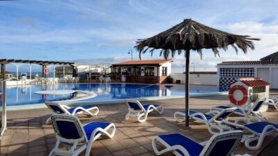 ⭐Sunrise Paradise at Amarilla Golf, Cozy Sunny Apt with Terrace, Wifi, Pool⭐