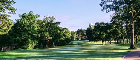 View of 9th hole and clubhouse
