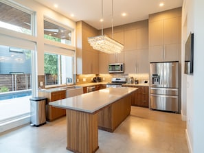 Open Kitchen