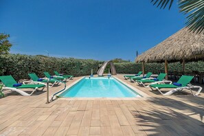 3BR2BA Condo w/  Exclusive PrivateRoof Deck & Pool (27130)