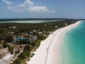 Welcome to “Treasured”, an elegantly appointed condominium directly on Windermere Island's world-famous pink sand beach.