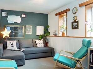 Sitting room | Footdee Cottage, Footdee, near Aberdeen