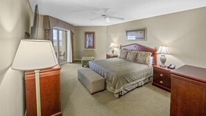 King Bed in Main Bedroom