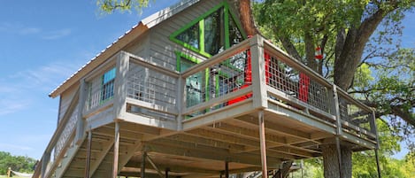 View of the Garden House from the ground.