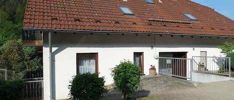 Wohnung 1, 47qm, 1 Schlafzimmer, max. 3 Personen-Haus