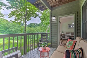 Covered Balcony | Patio Furniture | Lighting