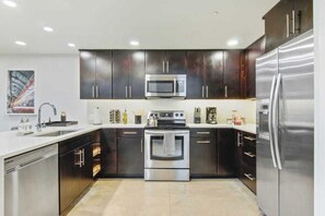 Fully-equipped kitchen
