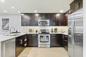Fully-equipped kitchen