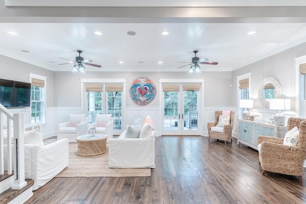 First Floor: Living Area