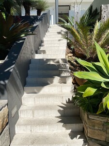 Sunny studio on Pittwater 