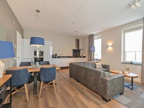 Pièce, Bâtiment, Propriété, Design Intérieur, Meubles, Sol, Salon, Parquet, Maison, Dur