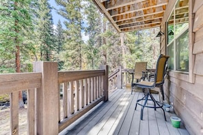Balcony to River & Back Yard