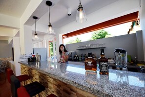 Bar (in der Unterkunft)