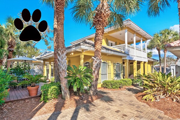 Coconut Cove - Emerald Shores Vacation Rental Near Beach