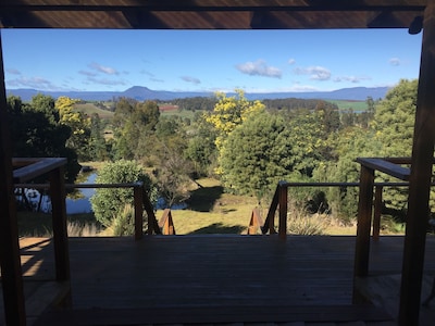 Gorgeous mountain views close to Deloraine 