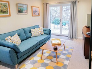 Living room | Platform 10, Bideford