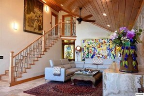 Living room - check out those ceilings!