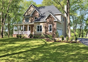 Brand new luxurious riverfront house on the Hudson river