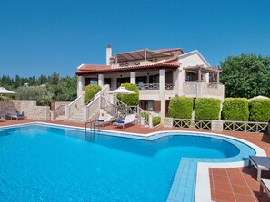 Villa Metapothia Crete