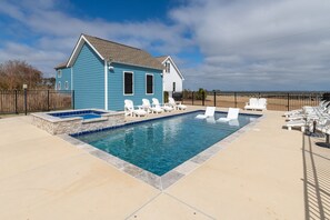 Private Pool and Hot Tub