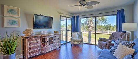 Panama City Beach Vacation Rental | 1BR | 2BA | 870 Sq Ft | Stairs Required